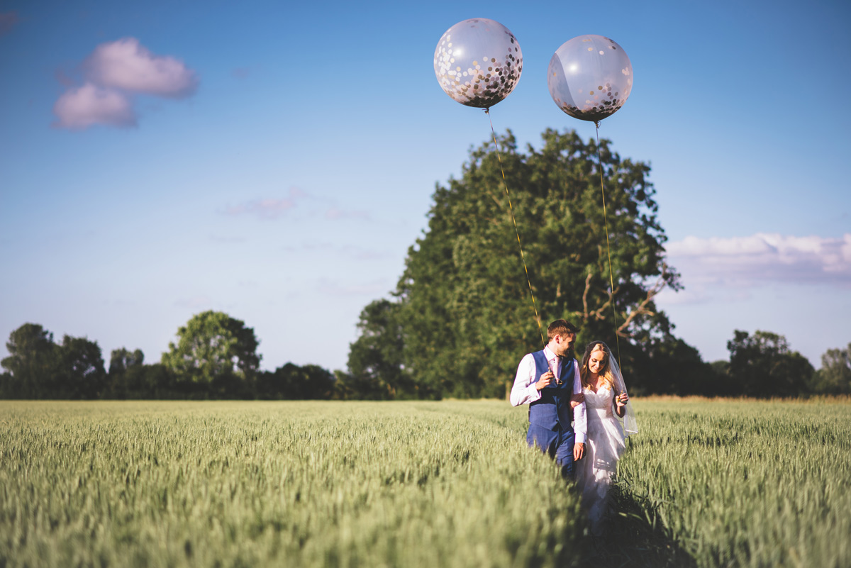 HAYLEY & TOM’S SNEAK PEEKS FROM HOUCHINS